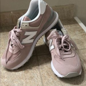 New Balance Women’s Classic 574
